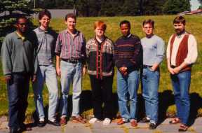 Student group E1994-04, and Erling Strand